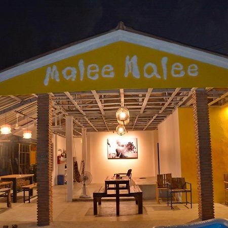 Malee Malee Guesthouse Koh Lanta Ngoại thất bức ảnh