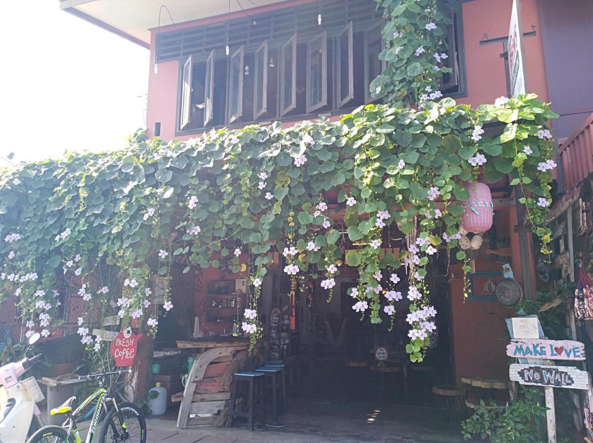Malee Malee Guesthouse Koh Lanta Ngoại thất bức ảnh