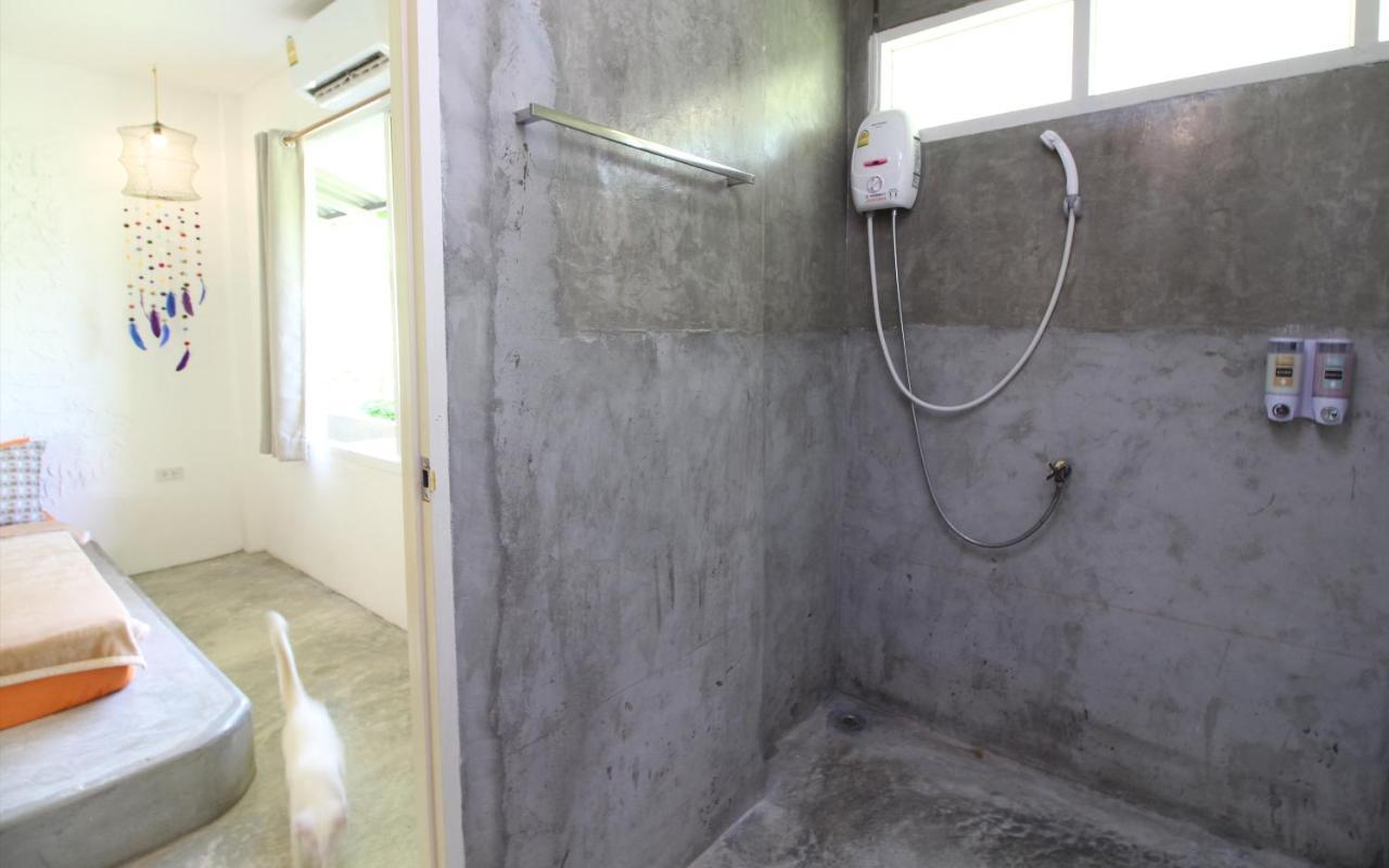Malee Malee Guesthouse Koh Lanta Ngoại thất bức ảnh