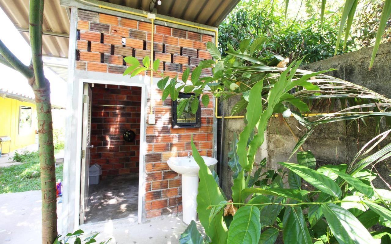 Malee Malee Guesthouse Koh Lanta Ngoại thất bức ảnh