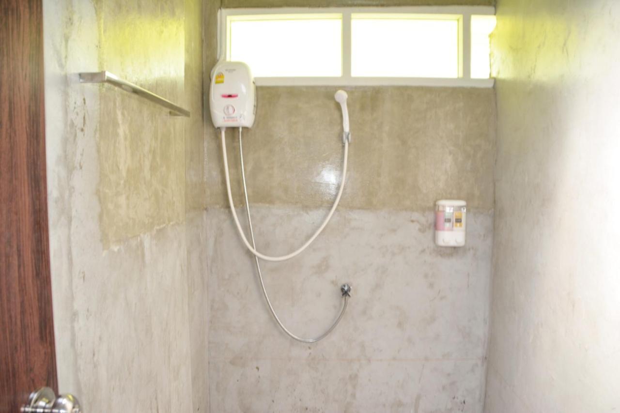 Malee Malee Guesthouse Koh Lanta Ngoại thất bức ảnh